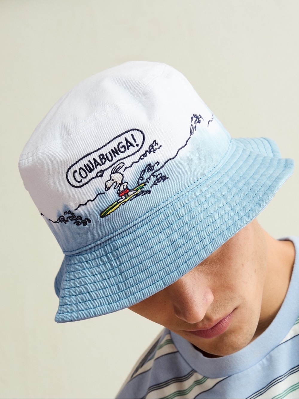 🐩 American Eagle Snoopy Cowabunga Bucket Hat 🌊